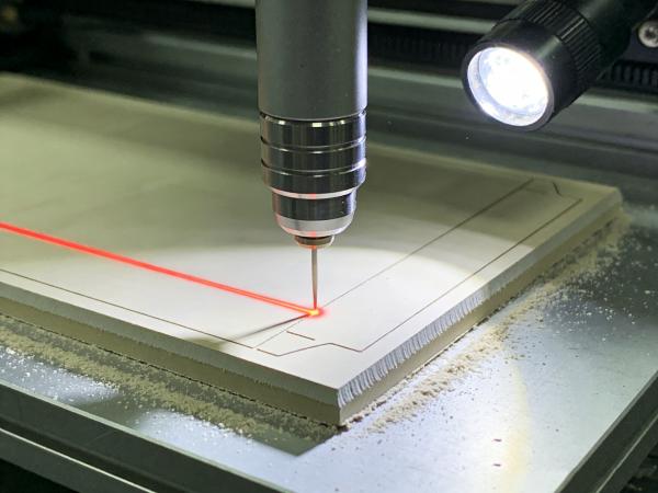 超越激光:以本地化创新与服务,引领全国LTCC红外皮秒切割新标杆 超越激光:以本地化创新与服务,引领全国LTCC红外皮秒切割新标杆